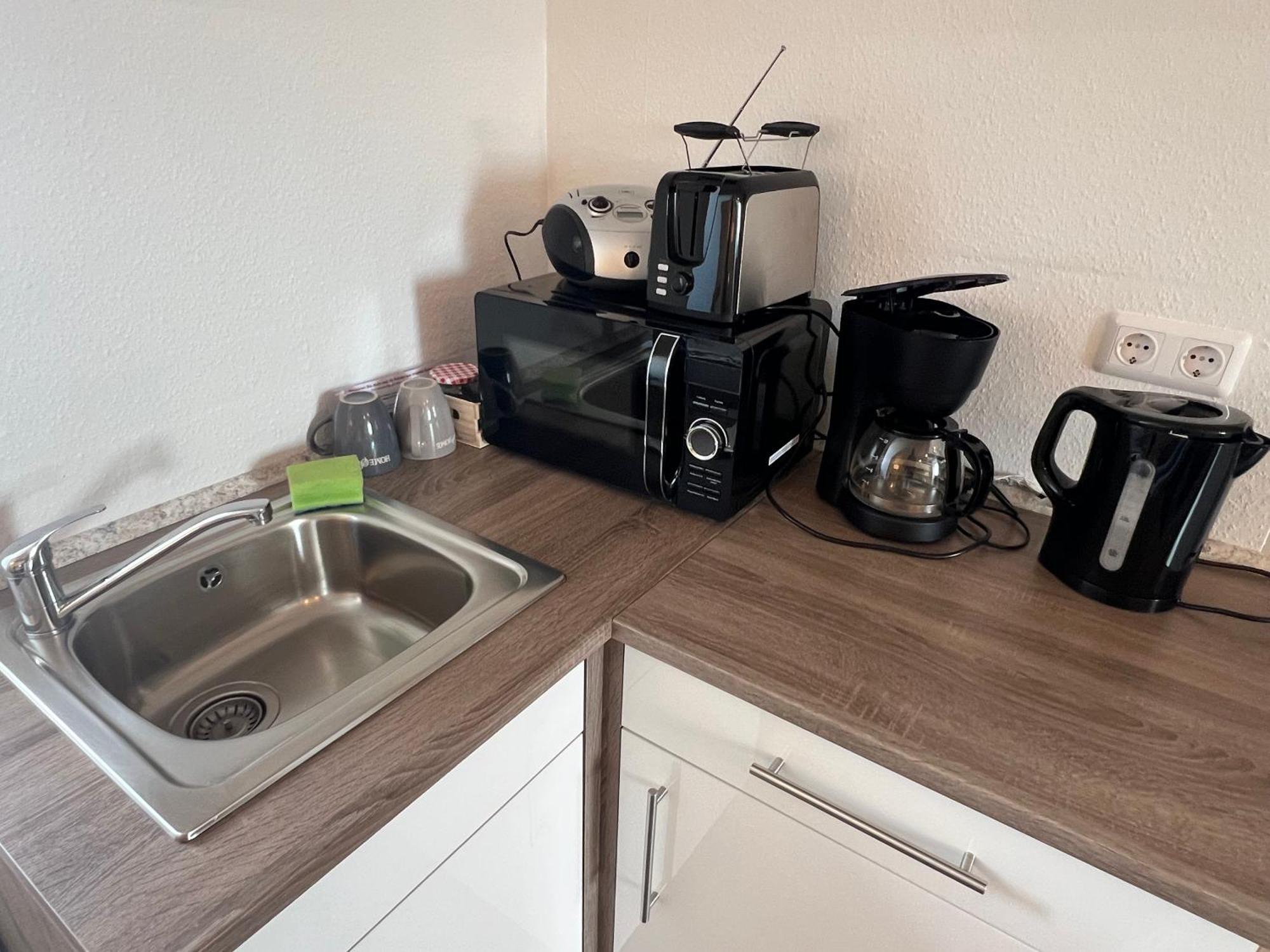Studio Apartment Fruehauf Geithain Bagian luar foto